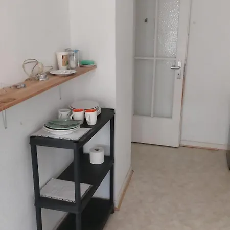 アパート Self Check In 42 M Schlafzimmer Eigenes Badezimmer Mit Badewanne Kochecke Mit Esszimmer Im Einfamilienhaus Eigenes Badezimmer Keine *