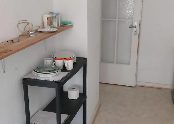 アパート Self Check In 42 M Schlafzimmer Eigenes Badezimmer Mit Badewanne Kochecke Mit Esszimmer Im Einfamilienhaus Eigenes Badezimmer Keine *